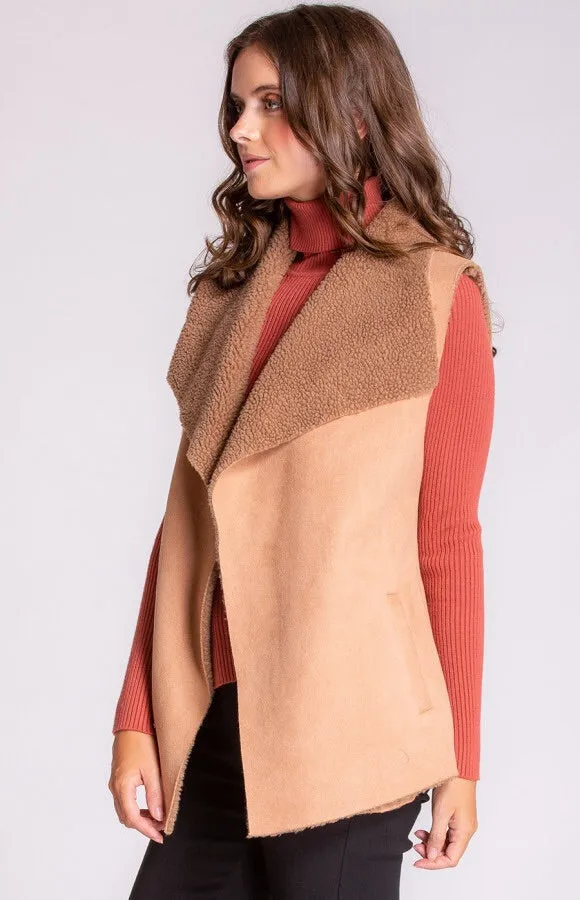 CONTRAST FUR VEST