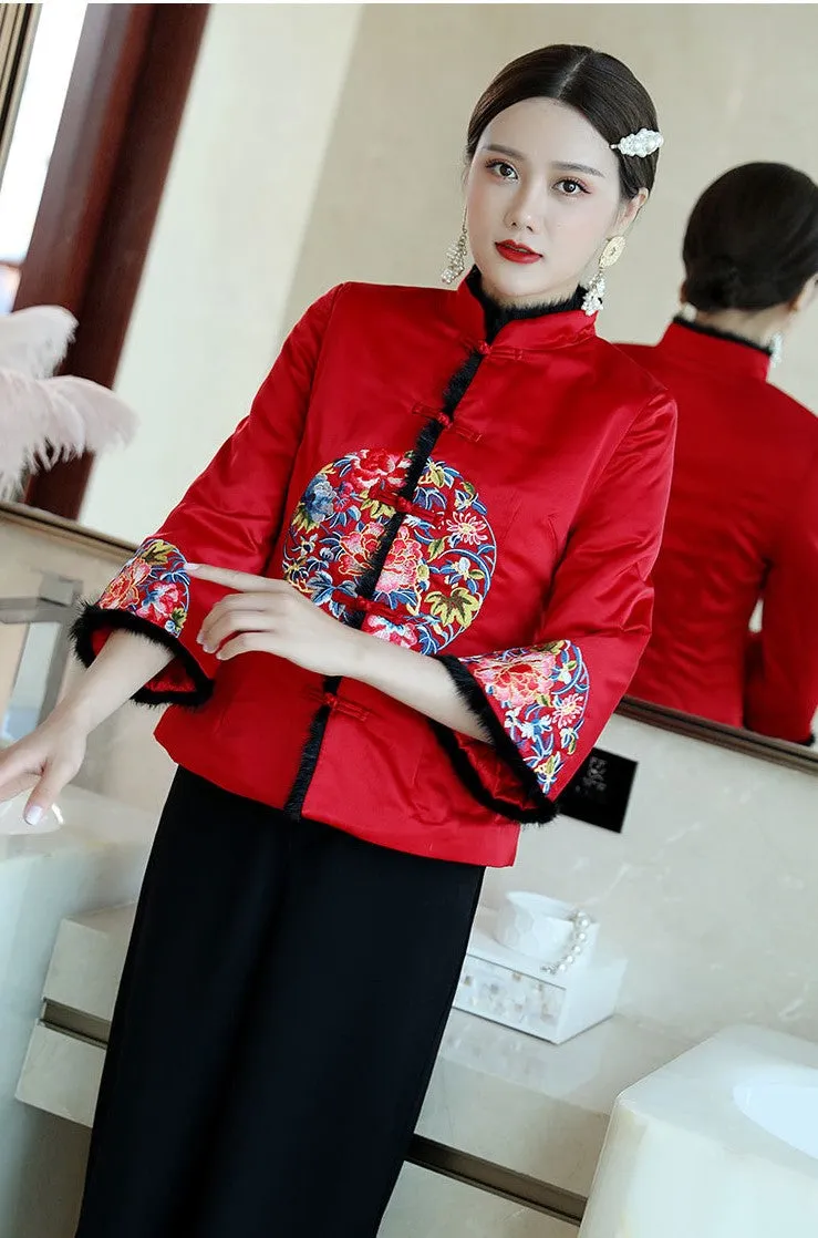 Floral Embroidery Chinese Style Women's Wadded Coat with Fur Edge