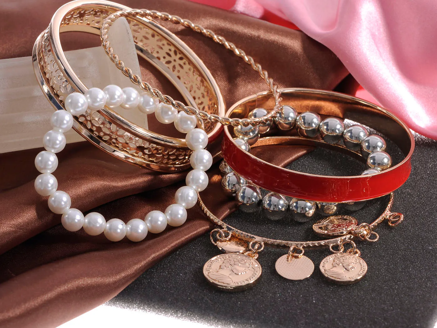 Indian Layering Pearl Dangling Red Bangle Bracelets