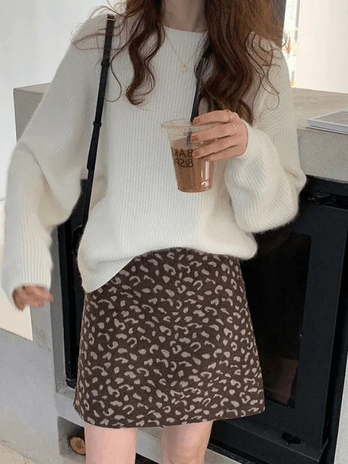 Joskaa Solid Color Crew Neck Pullover Sweater