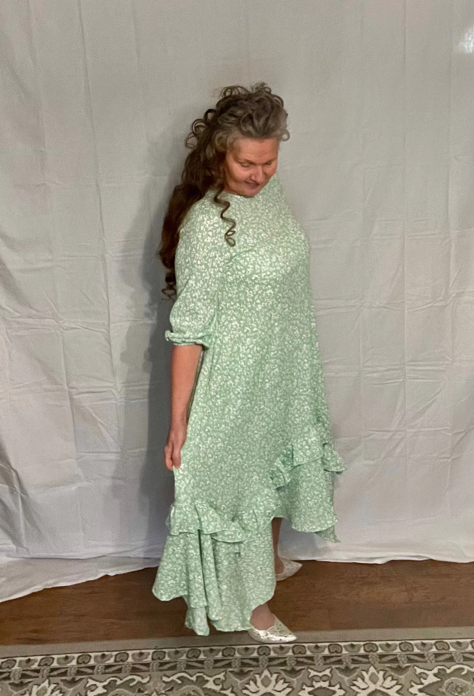 SAGE FLORAL HIGH-LOW DRESS WITH RUFFLE HEM S-3X