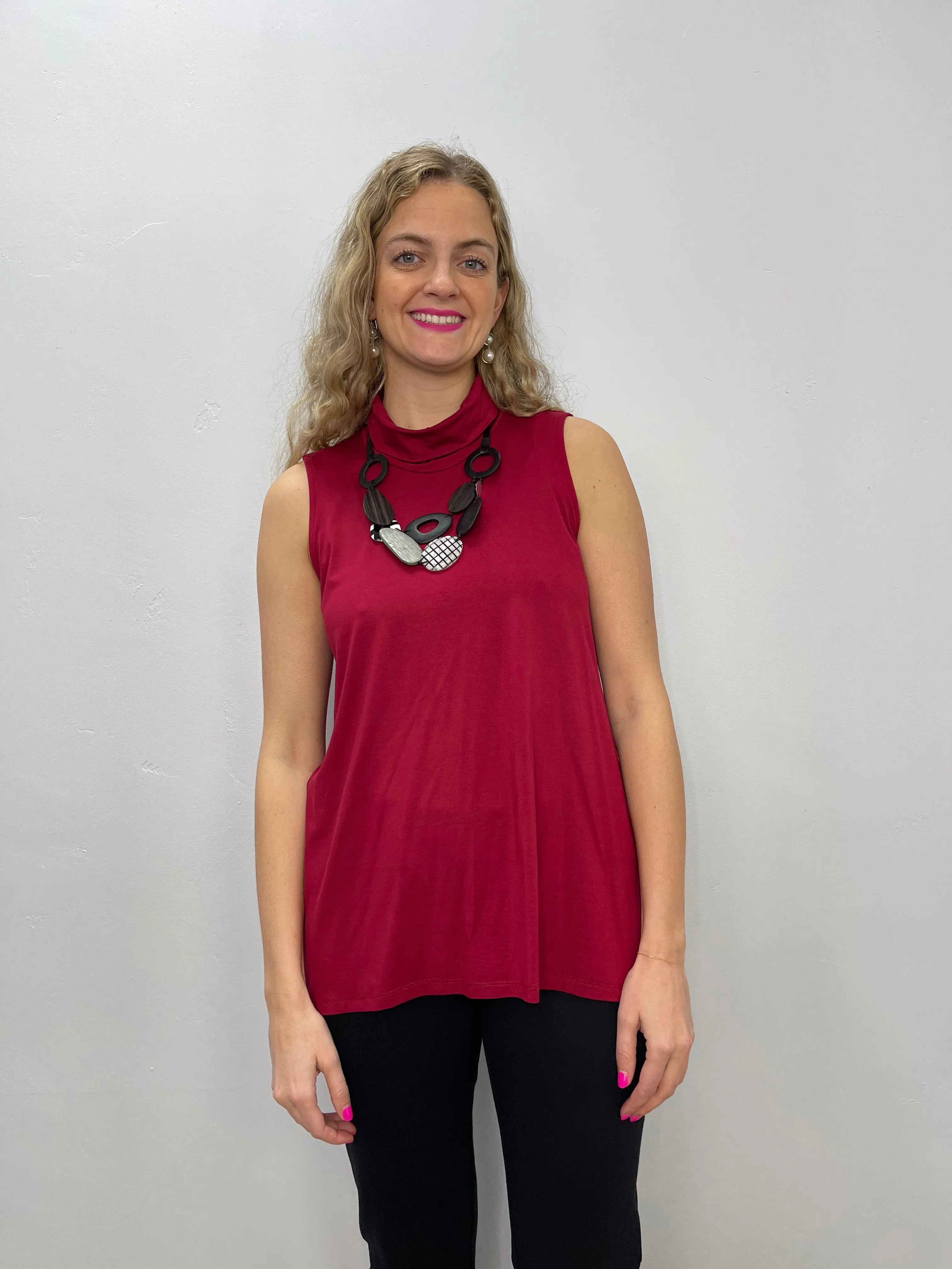 Sleeveless Poppy Turtle Neck