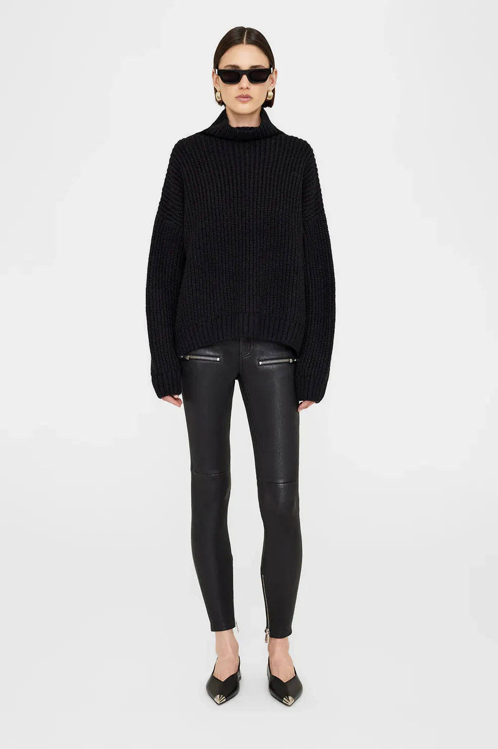 Sydney Crew Sweater- Black