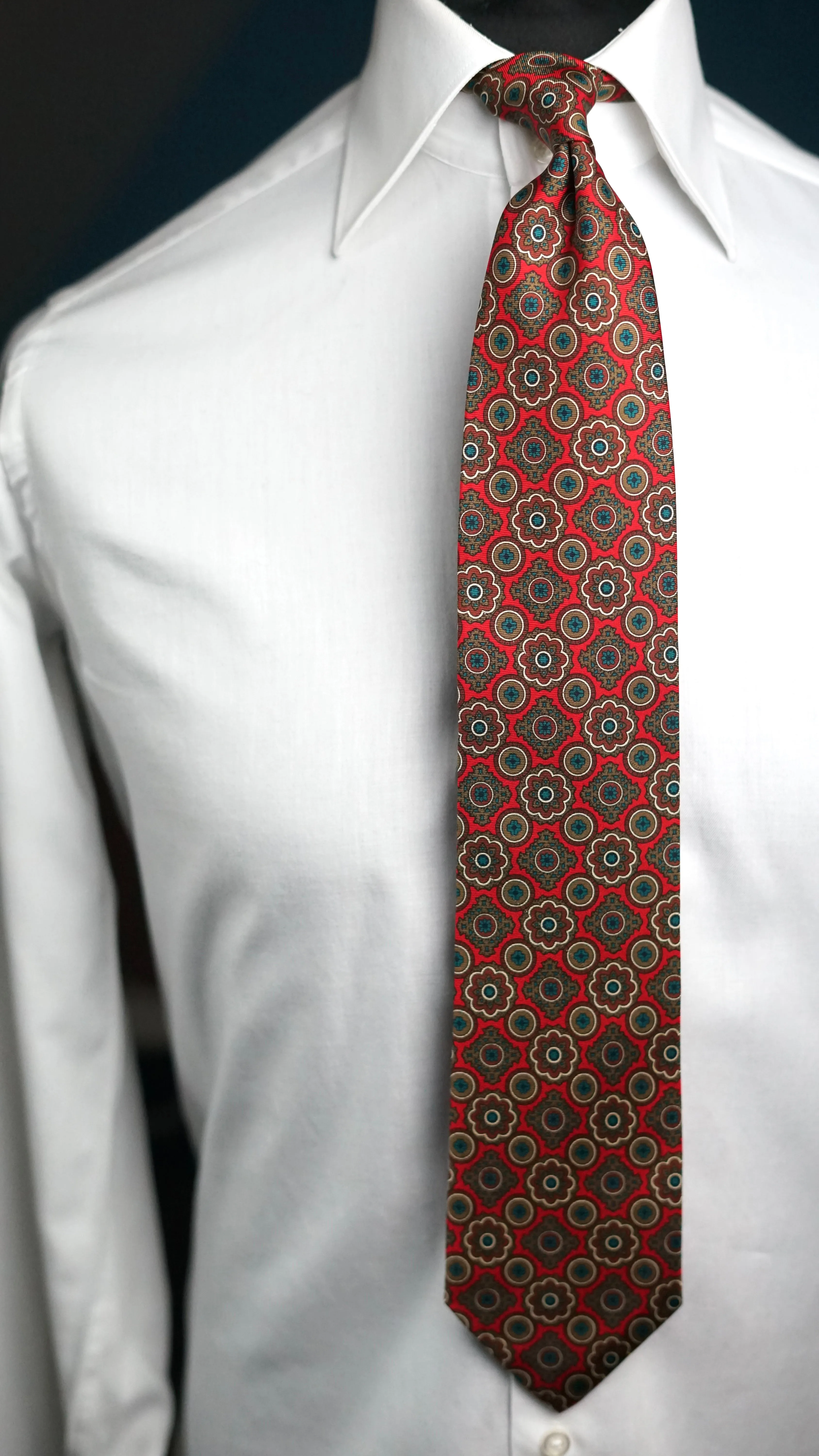Tania Vintage Tie