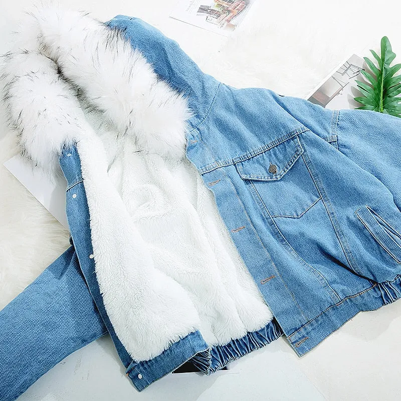 Women's Autumn/Winter Warm Hooded Denim Jacket With Fur On Hood